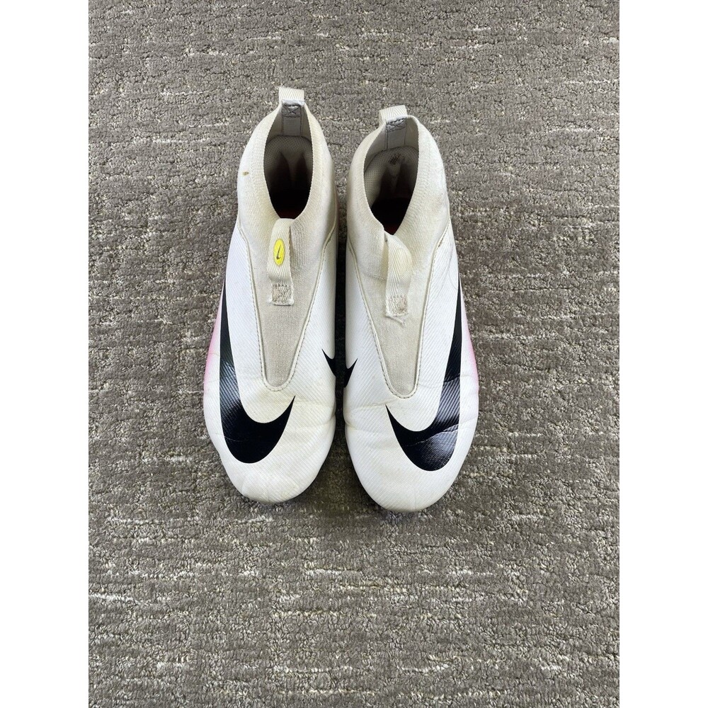 Nike soccer Cleats White/Black Red Sole US 5.5 Y